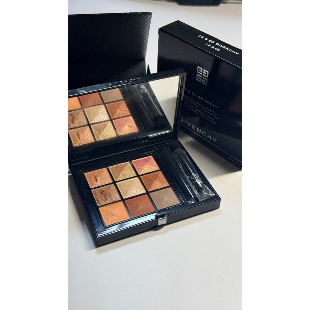 Givenchy eyeshadow palette 9.09